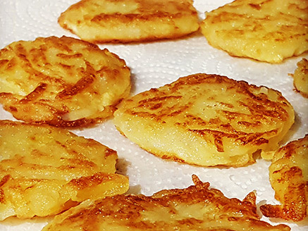 Vegan Fried Potato Latkes that Kids Love
