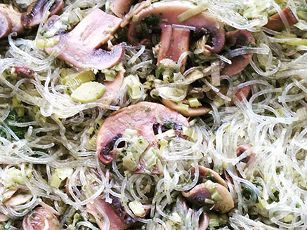 Bean Noodles with Mushrooms and Herbs