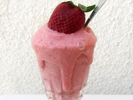 Vegan Strawberry Ice Cream