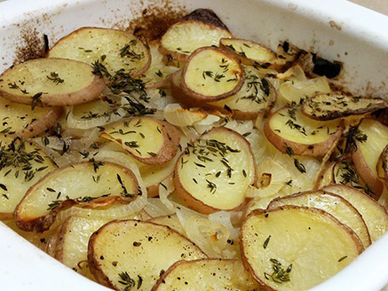 Potatoes and Onions Baked in White Wine and Thyme