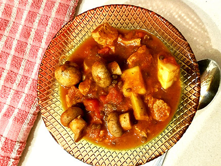 Soy Chunks Stew in Tomato Sauce with Vegetables