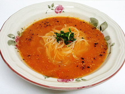 Tomato Soup with Bean Noodles